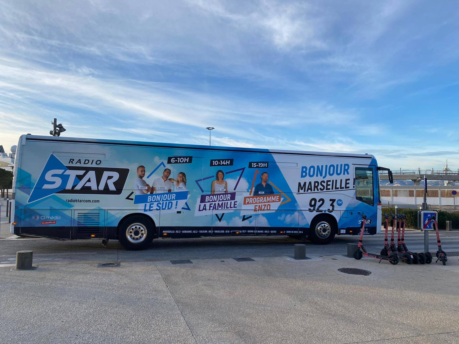 Le bus en total covering pour vous permettre de mettre avant votre marque