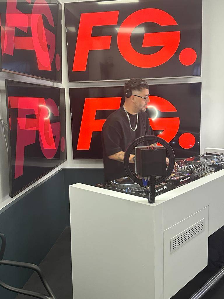 CI Média en visite chez FG radio pour parler commercialisation