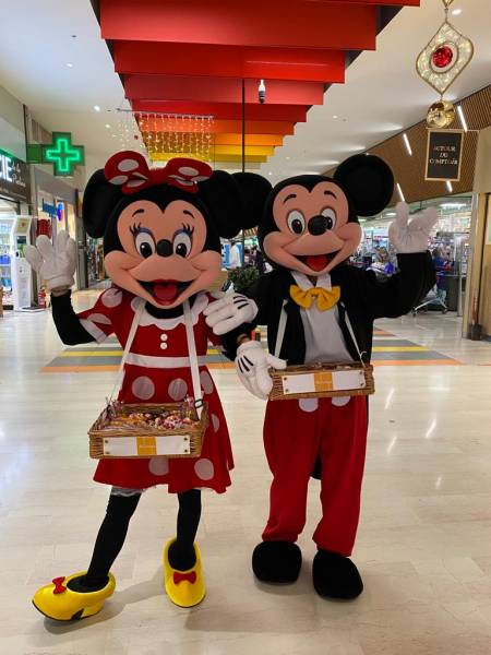 Les animations de centre commerciaux avec mascottes pour fidéliser la clientèle