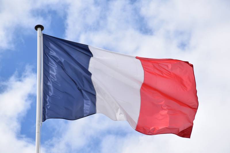 Agence de marketing local pour distribution de tracts et prospectus pendant des élections